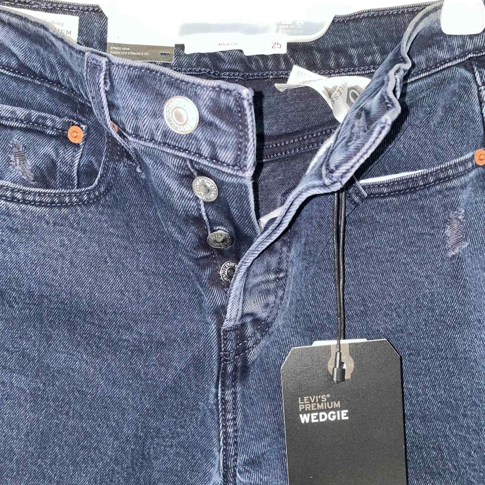 NWT Levi's Premium Wedgie Jeans Women's Button Fly New High Rise Tapered Leg 25 - Picture 5 of 15